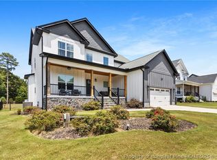 415 Stable Ct, Linden, NC 28356