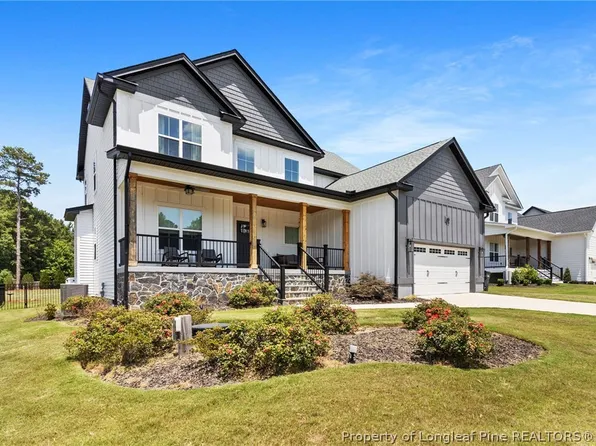 415 Stable Ct, Linden, NC 28356
