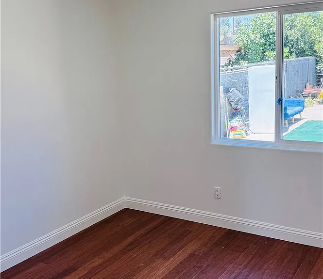 15049 La Mesa St — Photo 7