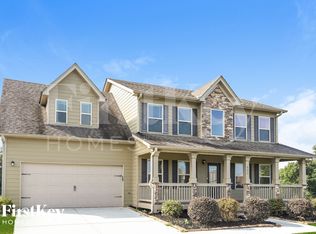 537 Cambridge Farms Dr, Hoschton, GA 30548