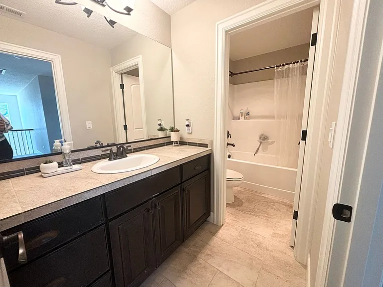 5744 NW 131st Ave — Photo 14