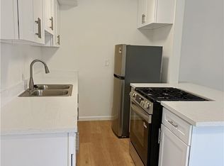 1820 N Edgemont St APT 2, Los Angeles, CA 90027