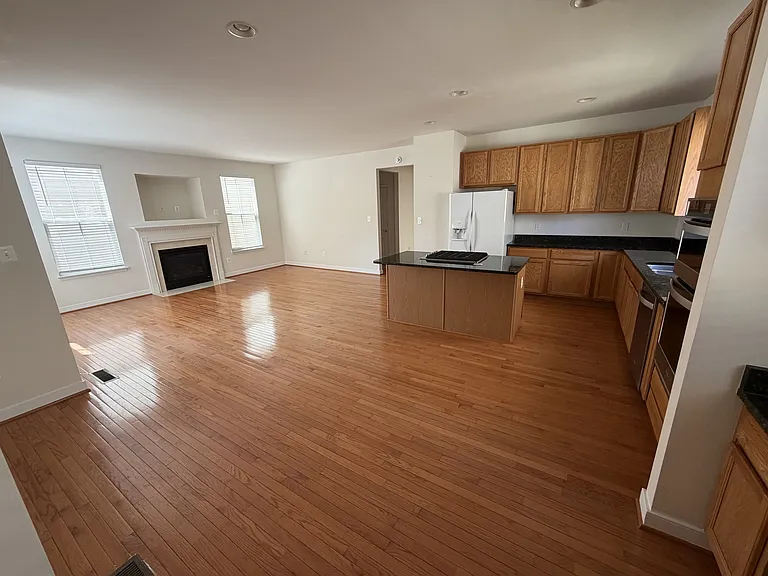 3921 Braveheart Cir — Photo 4