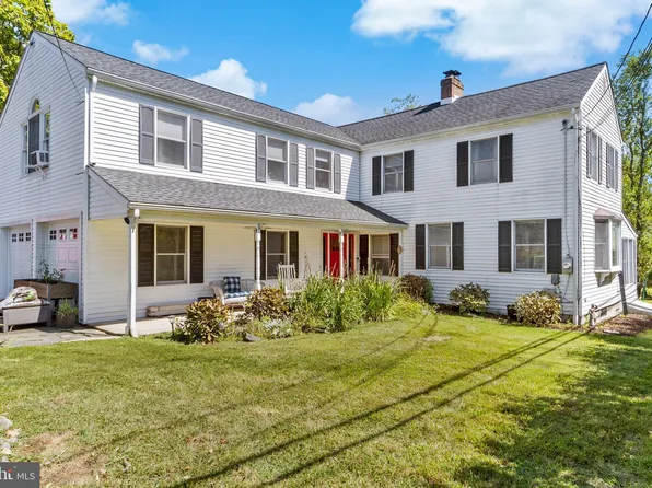 72 Poor Farm Rd, Pennington, NJ 08534