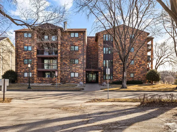 220 8th St S APT A4, Fargo, ND 58103