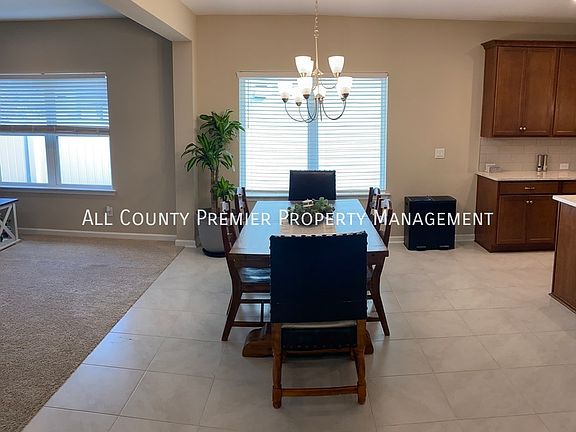 5th image of 74 Willow Creek Ct