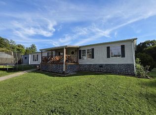 622 Thompson Rd, Marion, VA 24354