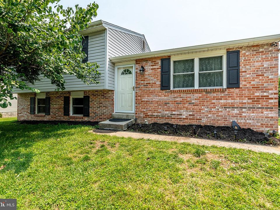 1st image of 126 Challedon Dr
