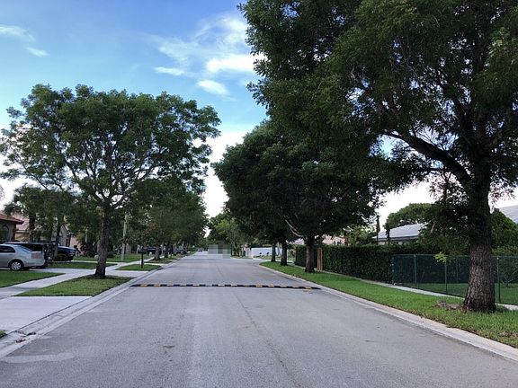 4th image of 1973 NW 208th Ter