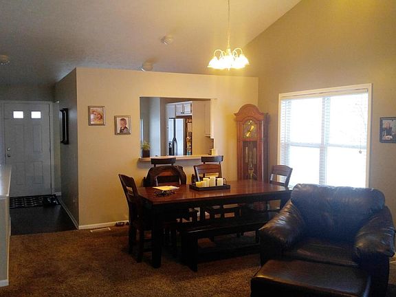 5th image of 1097 W Avery Ct NW