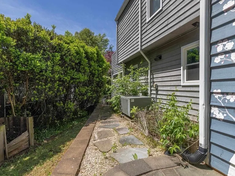 119 Westwood Cir — Photo 21