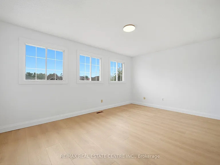 4676 Owl Cir — Photo 37