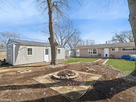 4th image of 36812 N Grandwood Dr