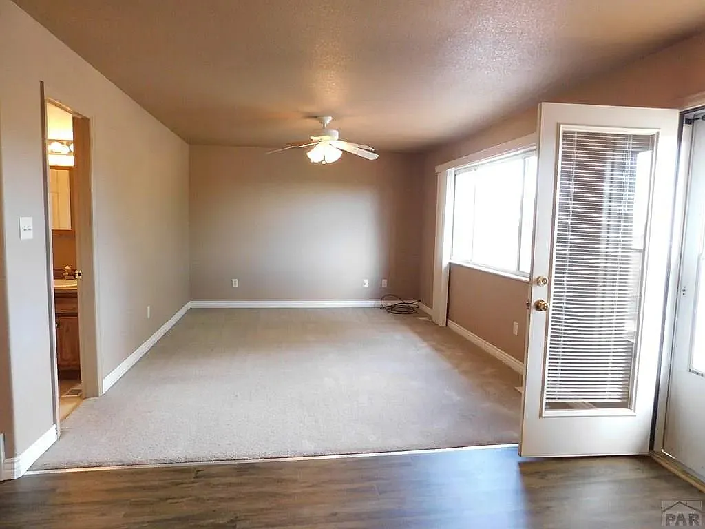 3 bed, 2.5 bath, 1800 sqft, $1,950 — Photo 4