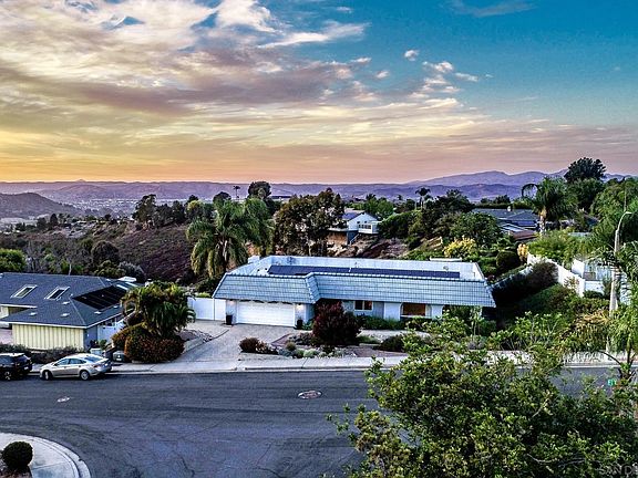 5th image of 2052 Flying Hills Ln
