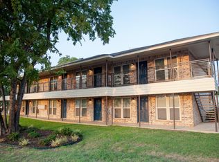 924 W Chestnut St APT 2, Denton, TX 76201