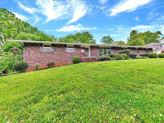 3rd image of 9404 Needles Dr