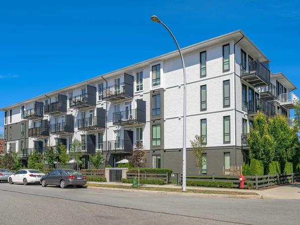10168 149th St #214, Surrey, BC V3R 0E9