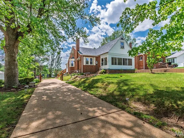 11624 Denny Rd, Saint Louis, MO 63126