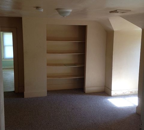 2nd image of 2818 Stanhope Ave