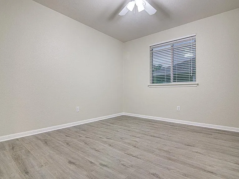 7705 Pebble Creek Dr — Photo 18