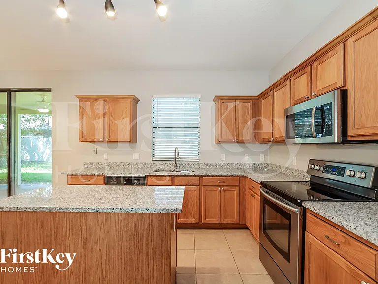 4365 Millicent Cir — Photo 7