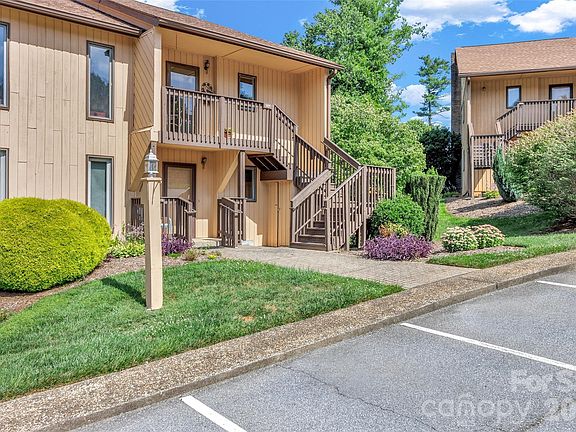 2nd image of 117 Pebble Creek Dr