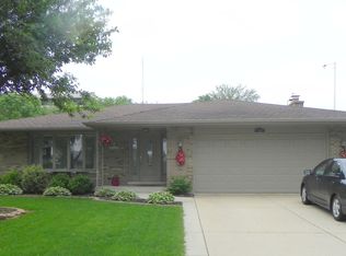 3207 Plum Grove Dr, Rolling Meadows, IL 60008