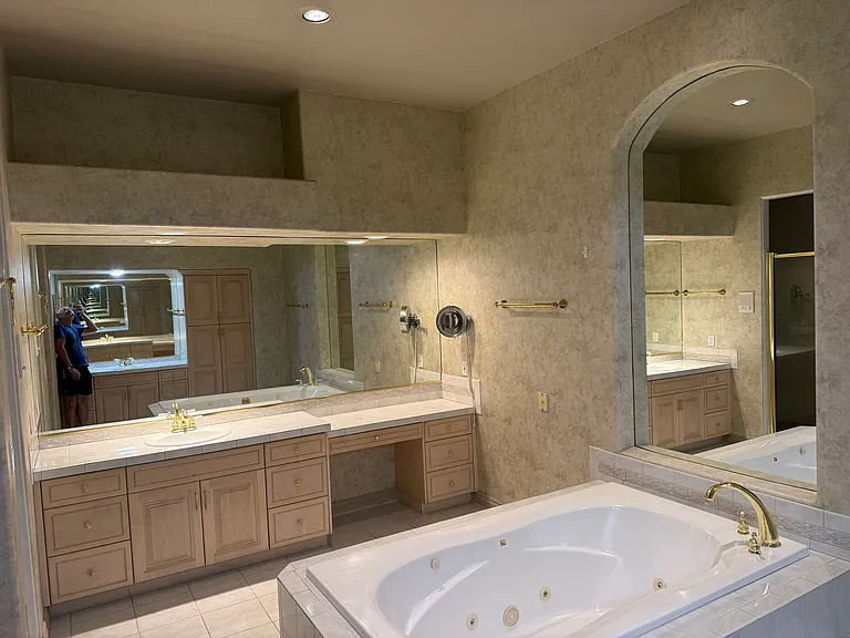 8120 Sapphire Bay Cir — Photo 35