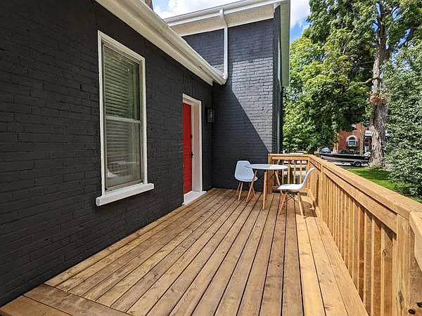 229 Wellington St N #2 — Photo 10