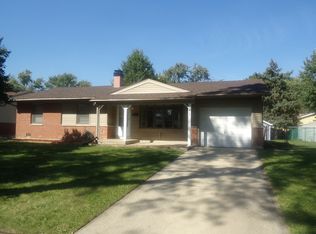 470 Lilac Ln, Elk Grove Village, IL 60007