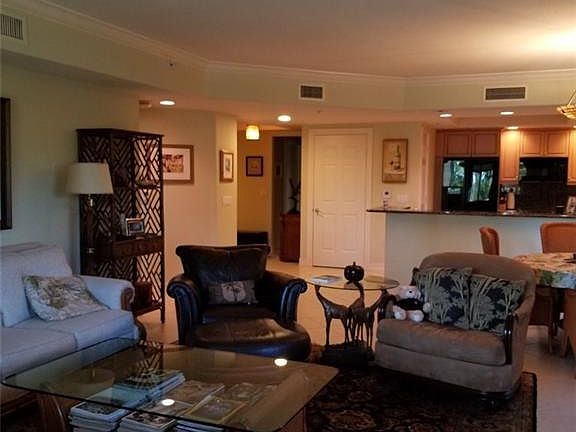 4th image of 2748 Tiburon Blvd E #C102