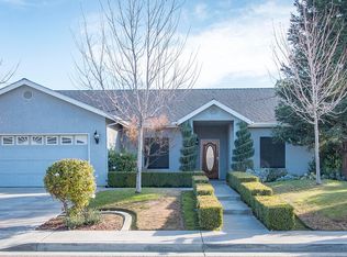 649 Blossom St, Exeter, CA 93221