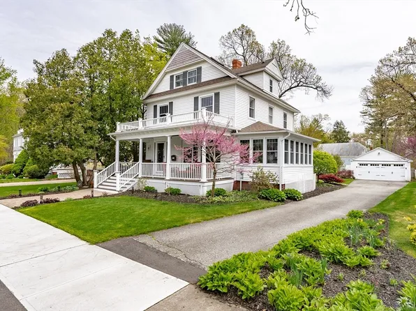 21 S Park Ave, Longmeadow, MA 01106