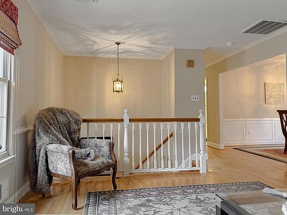 3rd image of 9227 Mimosa Dr