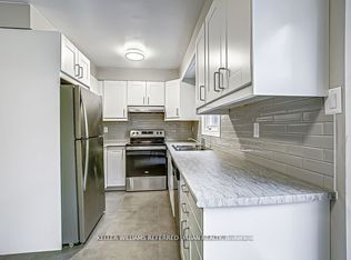 42 Forest Point Dr, Toronto, ON M6M 5E9
