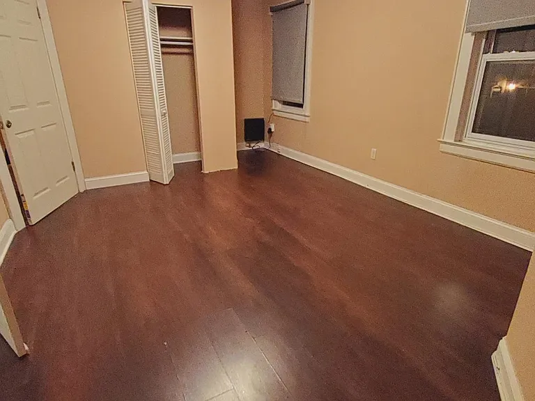 613 3rd Ave #2 — Photo 4