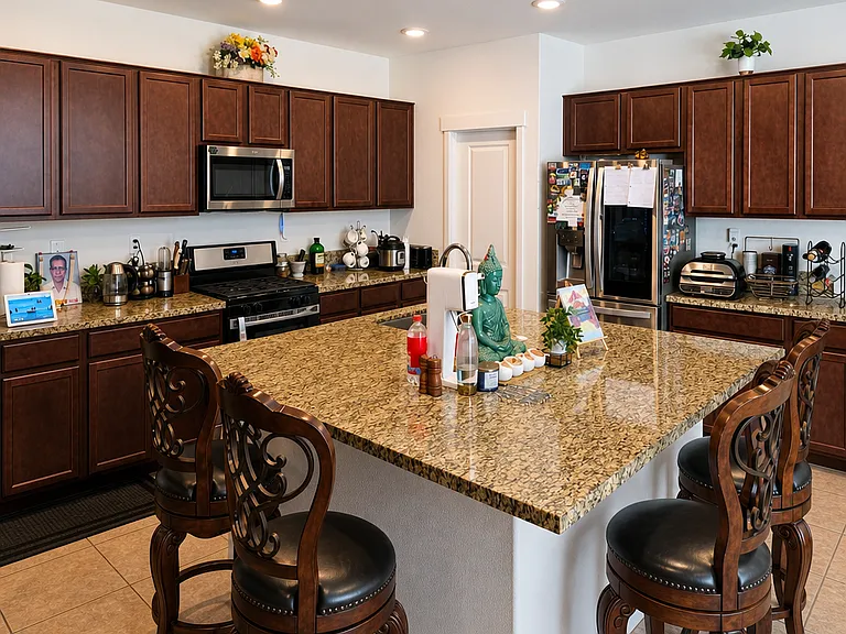 Kitchen & Squre Island