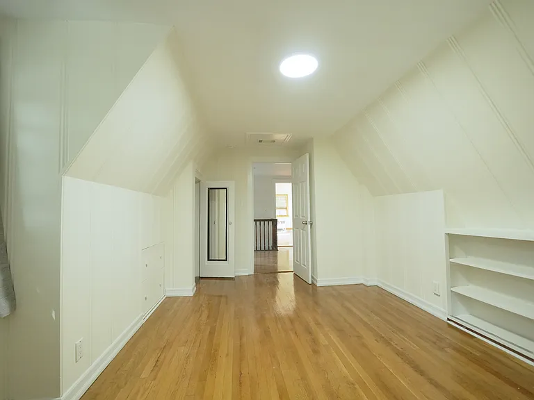 72 Berkshire Rd — Photo 13