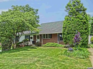 71 Kenwood Dr, Carlisle, PA