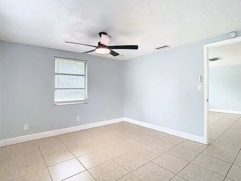 1525 Swordbill Dr — Photo 12