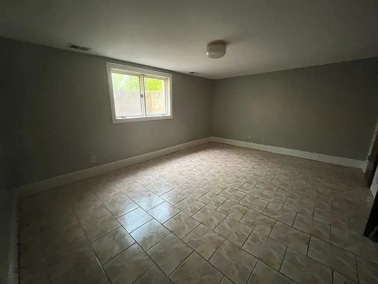 2322 W. Chestnut — Photo 15