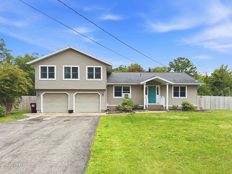 2nd image of 132 Spring Road