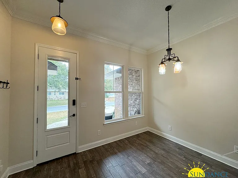 306 Ohio Pl — Photo 15