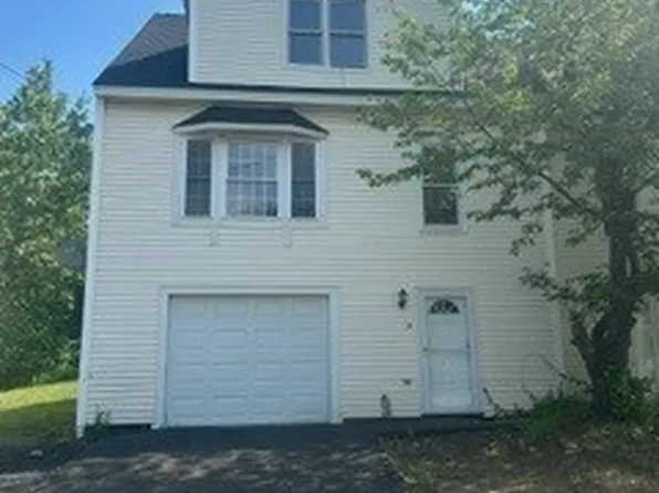 34 Mahogany Run Unit 34, Leominster, MA 01453