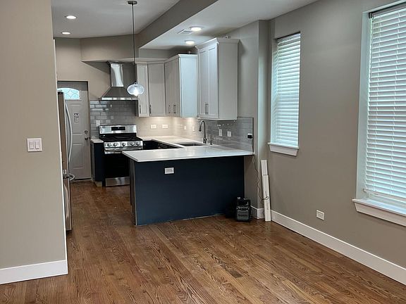 2nd image of 2314 W Giddings St #1R