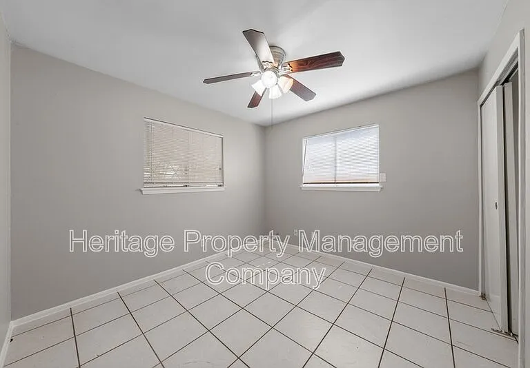7422 Stonehouse Dr — Photo 25