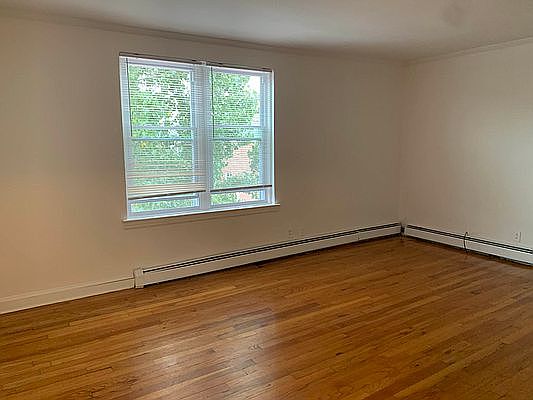 1st image of 20-27 23rd St #2AA