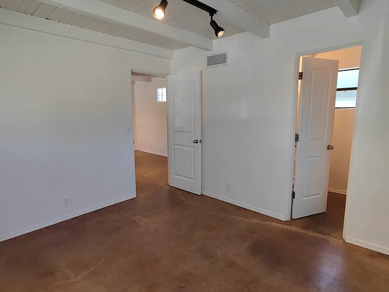 3416 N 2nd Ave — Photo 16