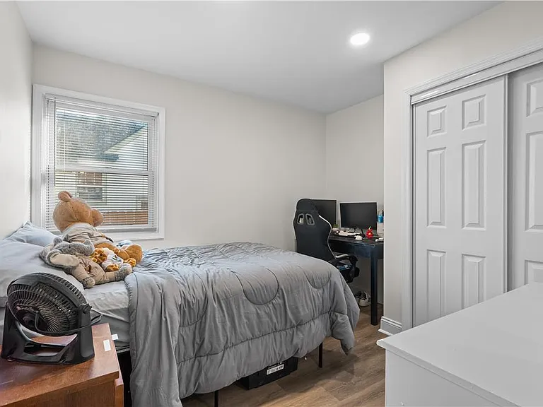 726 Seneca St #1 — Photo 41
